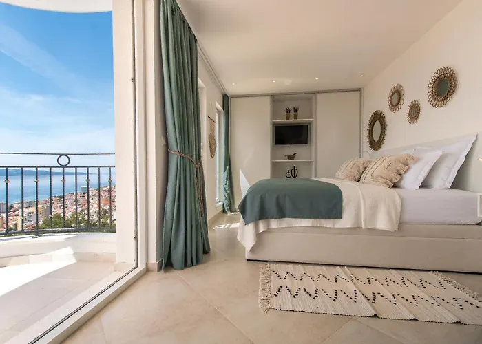 Smaragd - Perle - Luxury With Shared Pool * Μακάρσκα