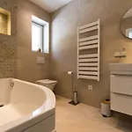 Smaragd - Perle - Luxury With Shared Pool *