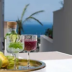 Smaragd - Perle - Luxury With Shared Pool 아파트 *