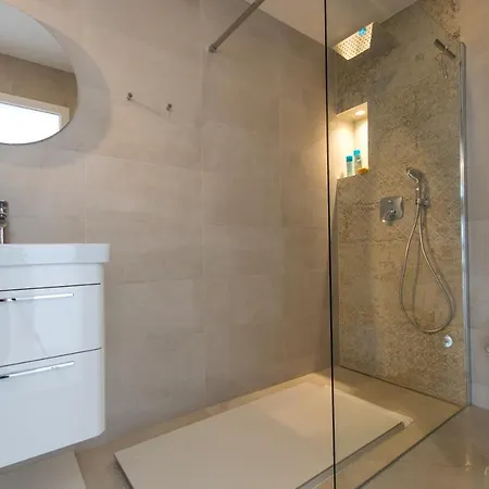 Smaragd - Perle - Luxury With Shared Pool Apartman *