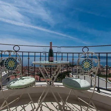 Smaragd - Perle - Luxury With Shared Pool * Makarska