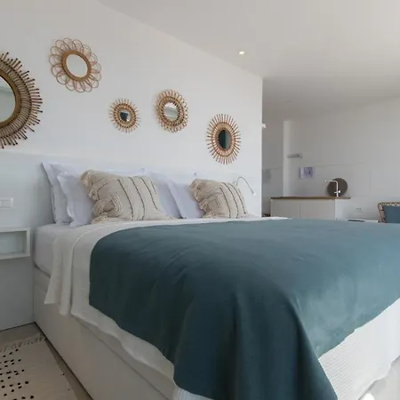 Smaragd - Perle - Luxury With Shared Pool ماكارسكا