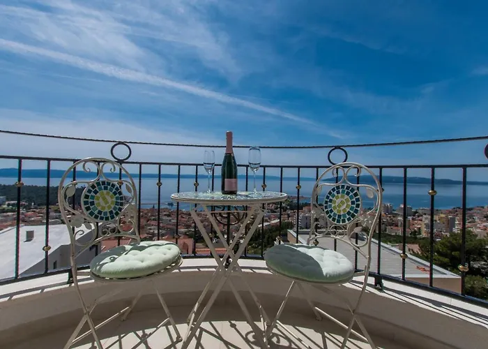 Smaragd - Perle - Luxury With Shared Pool * Makarska