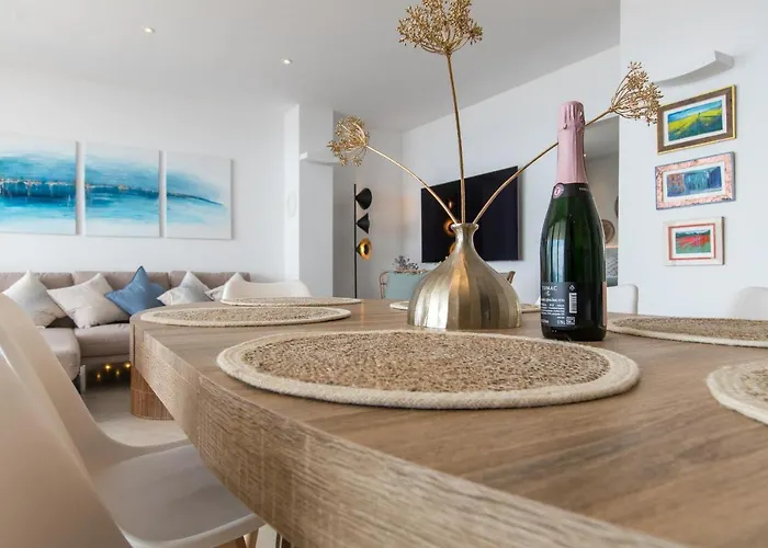 Smaragd - Perle - Luxury With Shared Pool * Makarska