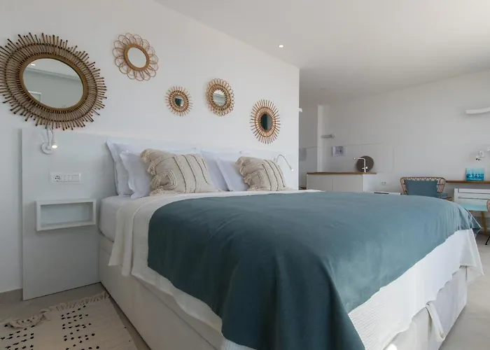 Smaragd - Perle - Luxury With Shared Pool Makarska