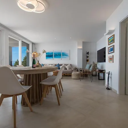 Smaragd - Perle - Luxury With Shared Pool Apartment Makarska
