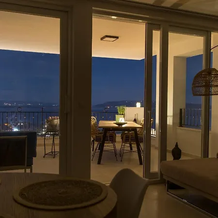 Smaragd - Perle - Luxury With Shared Pool Apartment Makarska